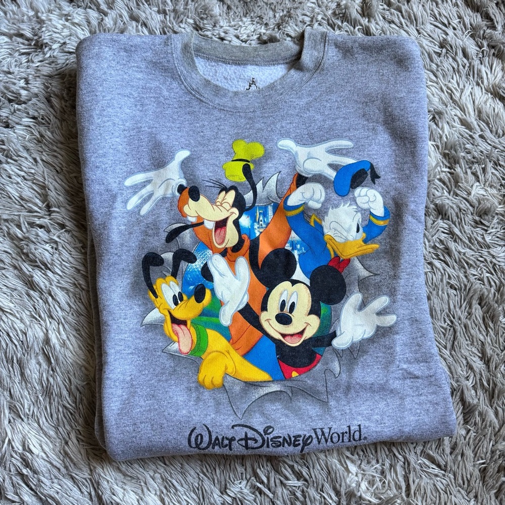Gray Walt Disney World Sweatshirt with Mickey and Friends Vintage